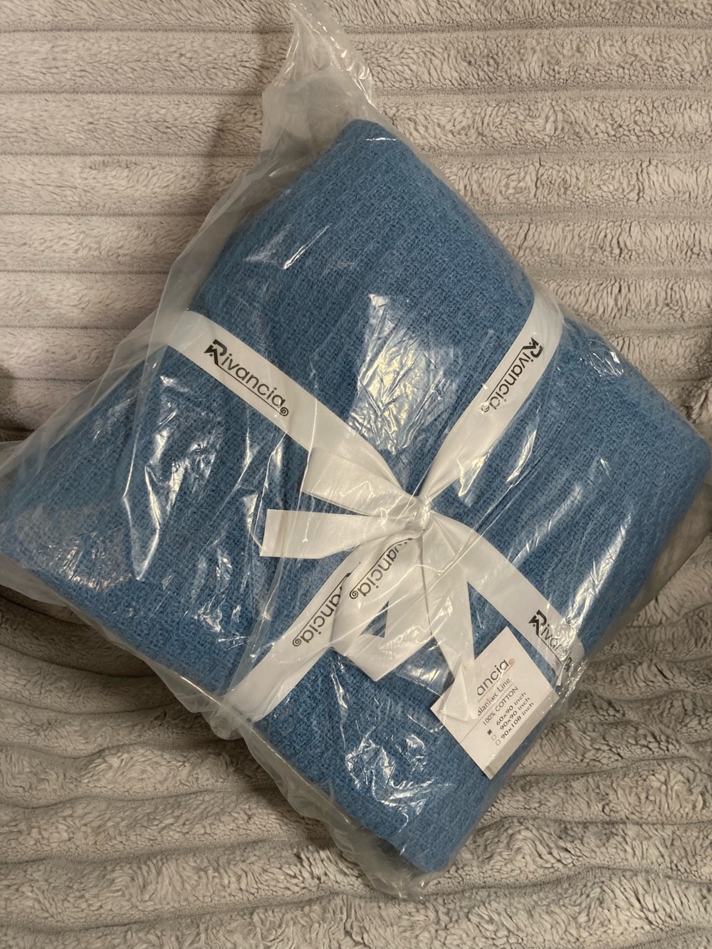 Rivancia:  Waffle Cotton Blanket 60x90 (twin) - BLUE